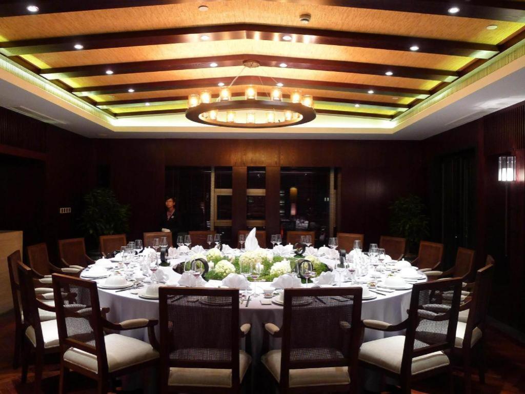 Ssaw Boutique Hotel Hangzhou Xiaoshan City Center Bagian luar foto