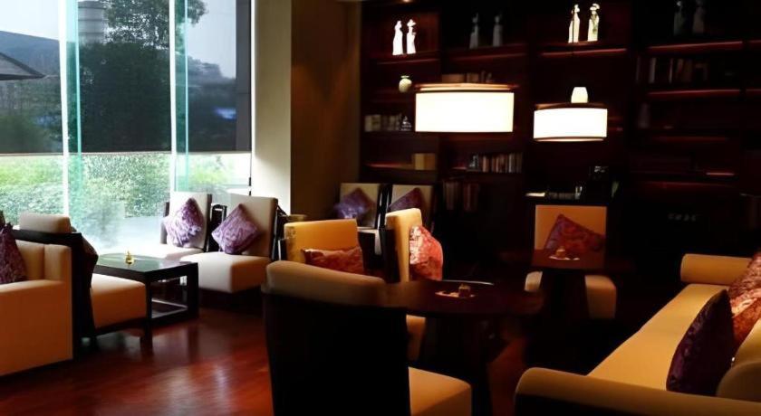 Ssaw Boutique Hotel Hangzhou Xiaoshan City Center Bagian luar foto