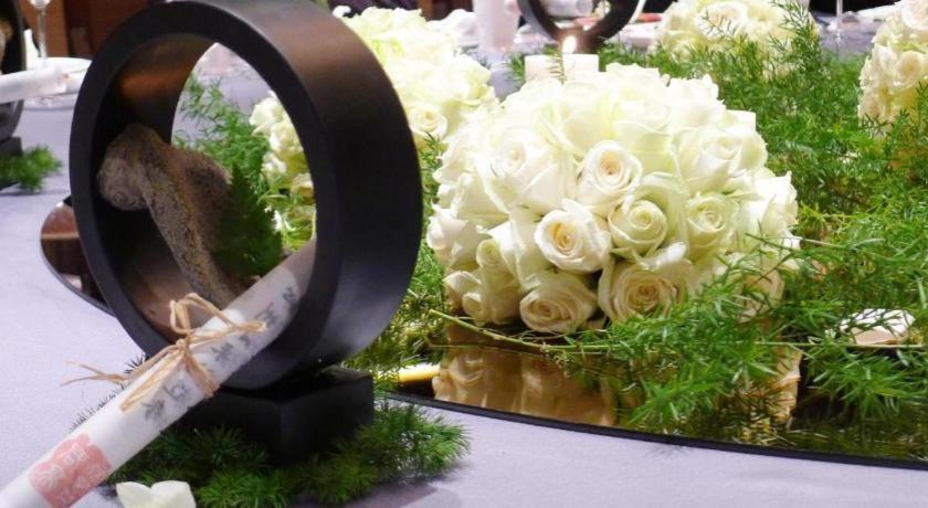 Ssaw Boutique Hotel Hangzhou Xiaoshan City Center Bagian luar foto